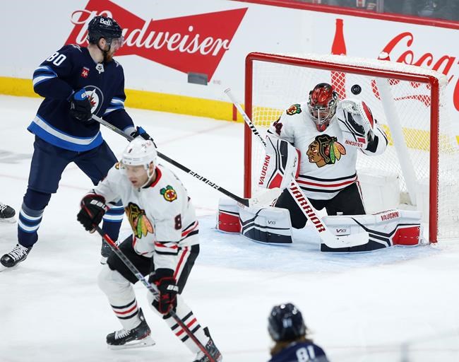 Wheeler navigates Jets to 4-1 win over Blackhawks | iNFOnews.ca