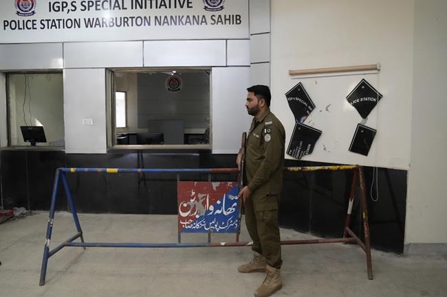 Pakistan nabs 50 men in weekend killing of blasphemy suspect | iNFOnews.ca Pakistan nabs 50 men in weekend killing of blasphemy suspect | iNFOnews.ca