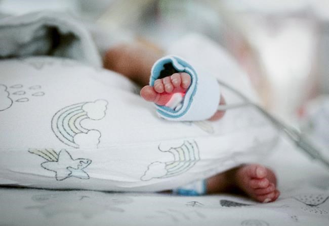 Polish mother of 7 successfully gives birth to quintuplets | iNFOnews.ca