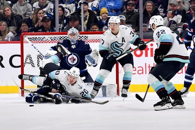 Jets tip Kraken 3-2 in shootout for third straight win | iNFOnews.ca