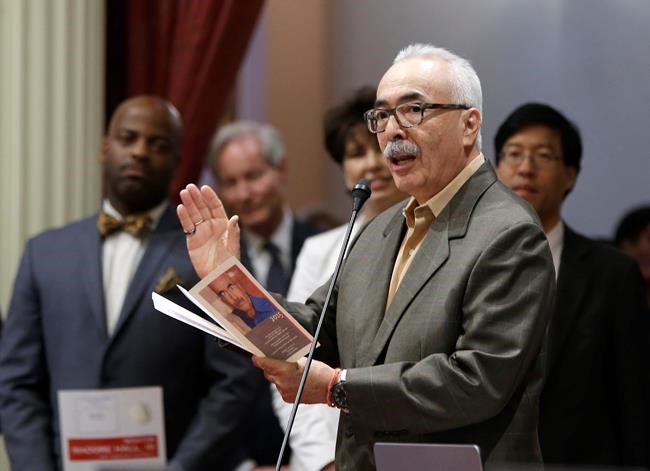 Juan Felipe Herrera wins Frost lifetime achievement medal | iNFOnews.ca Juan Felipe Herrera wins Frost lifetime achievement medal | iNFOnews.ca