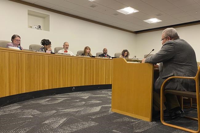 Oregon joins debate over police education requirements | iNFOnews.ca CP1095044144
