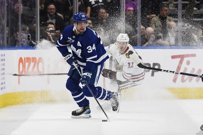 Matthews returns from injury, Nylander stays hot as Maple Leafs down Blackhawks | iNFOnews.ca Matthews returns from injury, Nylander stays hot as Maple Leafs down Blackhawks | iNFOnews.ca