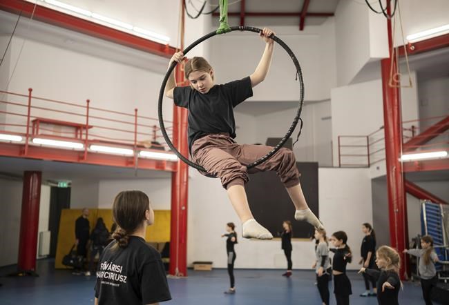 For Ukrainian circus performers, future still up in the air | iNFOnews.ca
