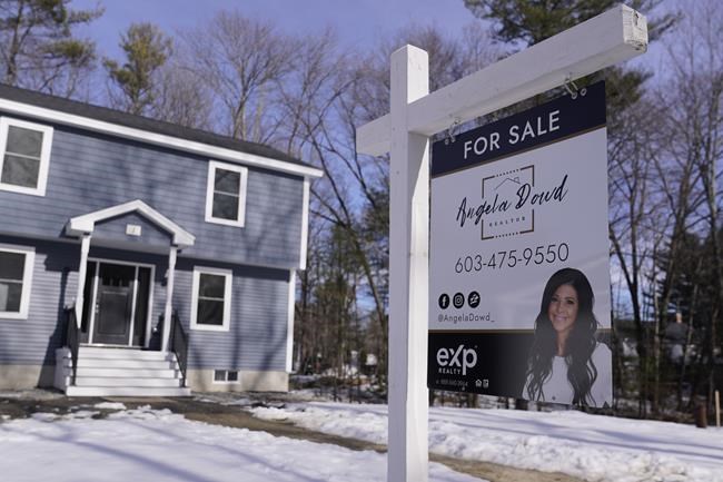 US home sales fell again in January; prices edged higher | iNFOnews.ca