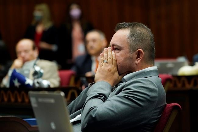 Arizona Republicans disavow wide-ranging bribery allegation | iNFOnews.ca Arizona Republicans disavow wide-ranging bribery allegation | iNFOnews.ca
