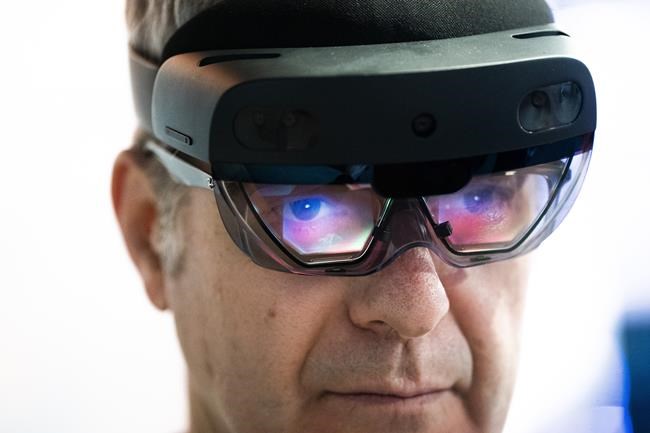 Metaverse in spotlight at MWC tech fair even as doubts arise | iNFOnews.ca