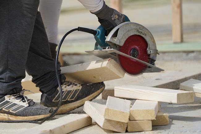 Should you get a home improvement loan from your contractor? | iNFOnews.ca