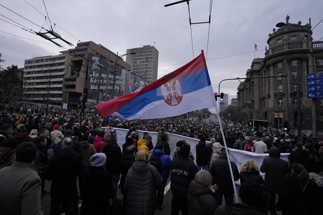 Serbs rally in support of replaced anti-graft prosecutors | iNFOnews.ca