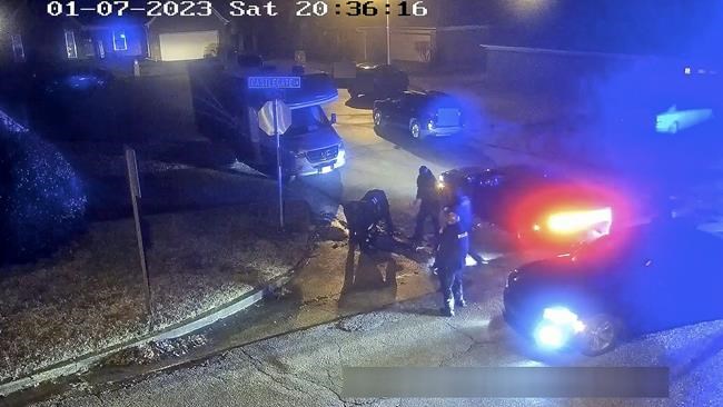 Fired Memphis EMT says police impeded Tyre Nichols' care | iNFOnews.ca