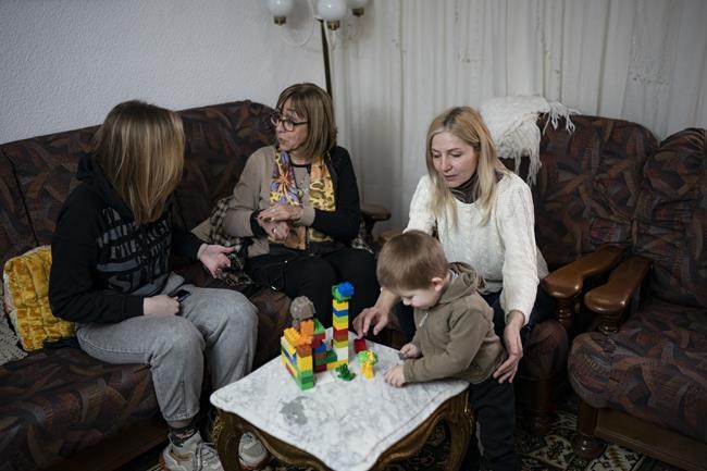 Spanish bureaucracy leaves Ukrainians waiting for cash help | iNFOnews.ca Spanish bureaucracy leaves Ukrainians waiting for cash help | iNFOnews.ca