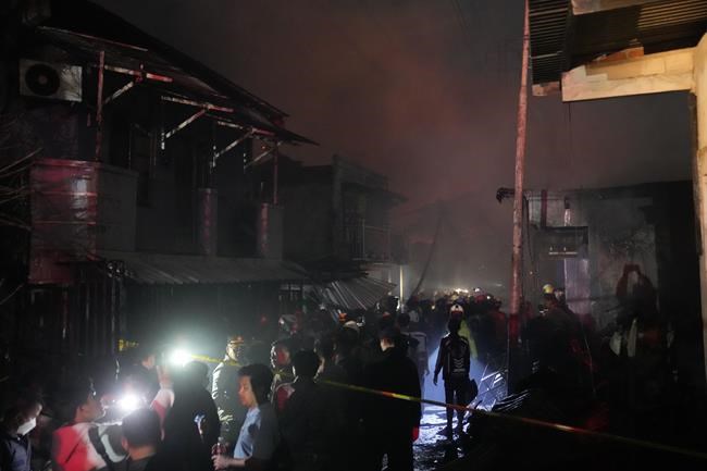 Fire at Indonesian oil depot kills 17; thousands evacuated | iNFOnews.ca