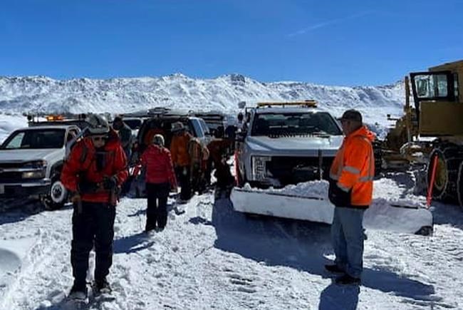 Teen hikers rescued after days stuck in California snowstorm | iNFOnews.ca Teen hikers rescued after days stuck in California snowstorm | iNFOnews.ca
