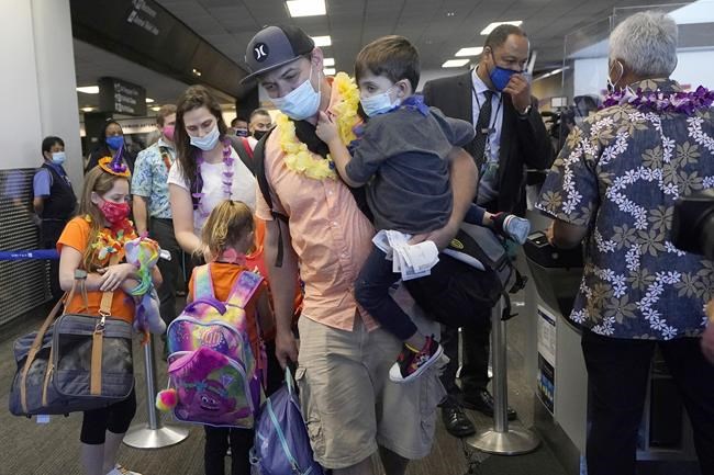 In 'junk fee' fight, US details airline family seating rules | iNFOnews.ca