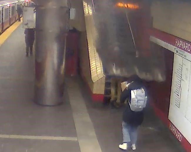Falling ceiling panel narrowly misses rider at subway stop | iNFOnews.ca