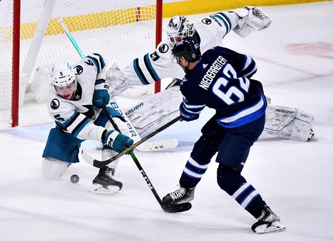 Reimer shines, Sharks rally to ground Jets 3-2 in overtime | iNFOnews.ca