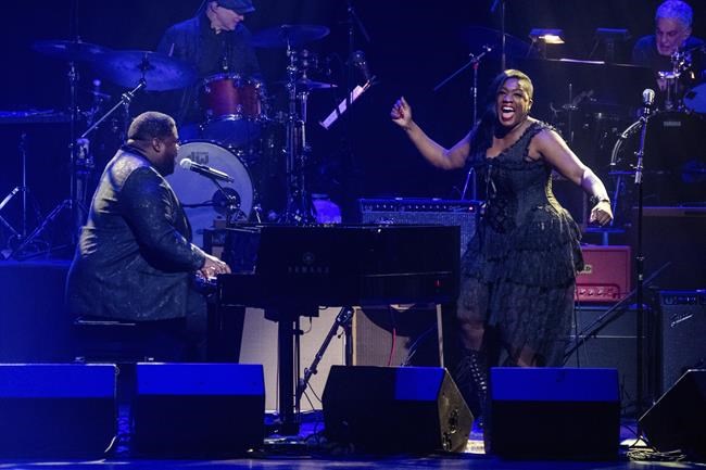 Love Rocks NYC benefit to help meet rising demand for meals | iNFOnews.ca