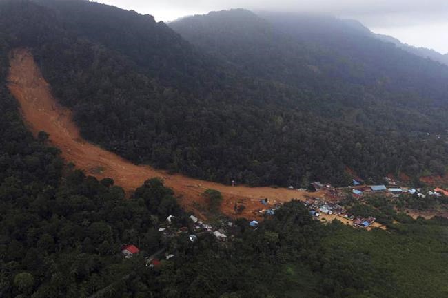 Indonesia landslide death toll hits 32; 22 still missing | iNFOnews.ca