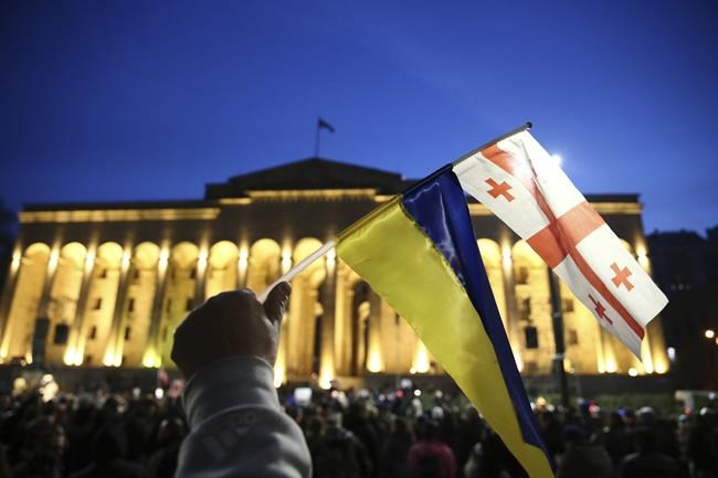 Georgia to drop foreign agents law after massive protests | iNFOnews.ca CP1995608654