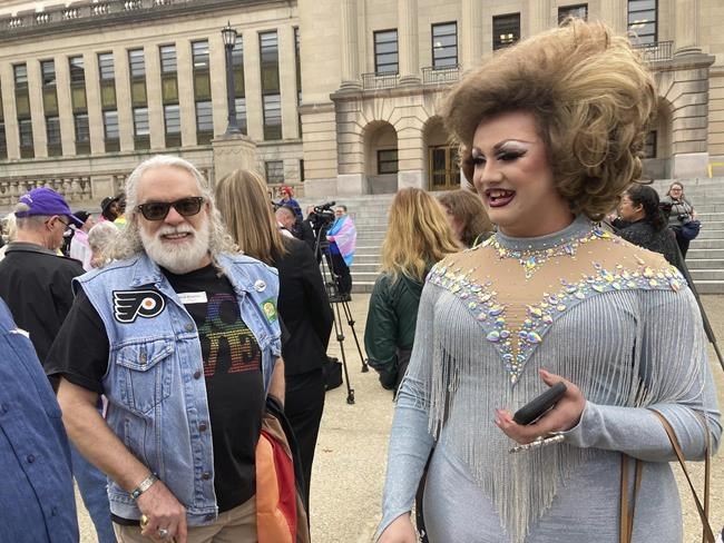 GOP-led Kentucky Senate passes bill to limit drag shows | iNFOnews.ca