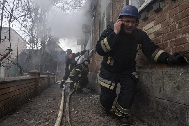 Ukrainian firefighters on risky mission to save lives, homes | iNFOnews.ca Ukrainian firefighters on risky mission to save lives, homes | iNFOnews.ca