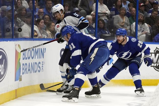 Hellebuyck helps 'desperate' Jets beat Lightning 3-2 | iNFOnews.ca