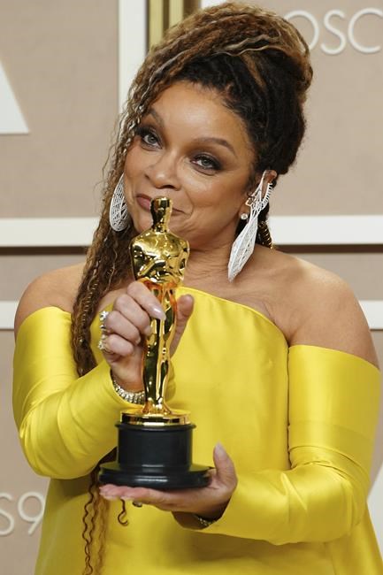 Ruth E. Carter becomes 1st Black woman to win 2 Oscars | iNFOnews.ca Ruth E. Carter becomes 1st Black woman to win 2 Oscars | iNFOnews.ca