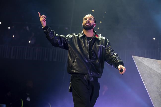 Drake to start 'It's All a Blur' tour this summer with stops in Vancouver, Montreal | iNFOnews.ca CP1138293240