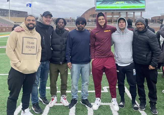 Recruit Ready prepares young football players for U.S. high school, college ranks | iNFOnews.ca