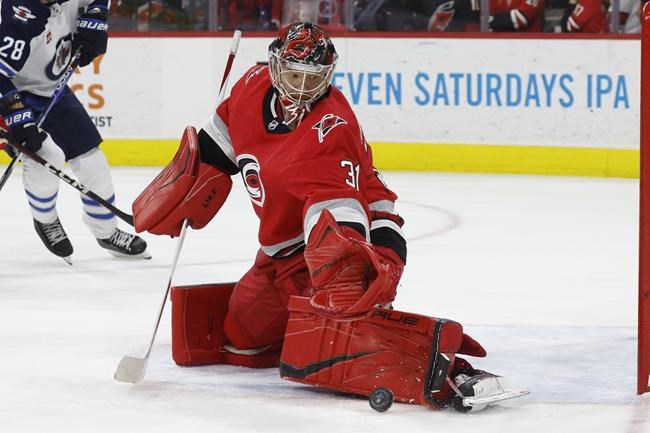 Jesperi Kotkaniemi scores twice, Hurricanes beat Jets 5-3 | iNFOnews.ca