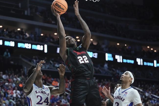 No. 1 seed Kansas cruises past Howard with Self still absent | iNFOnews.ca