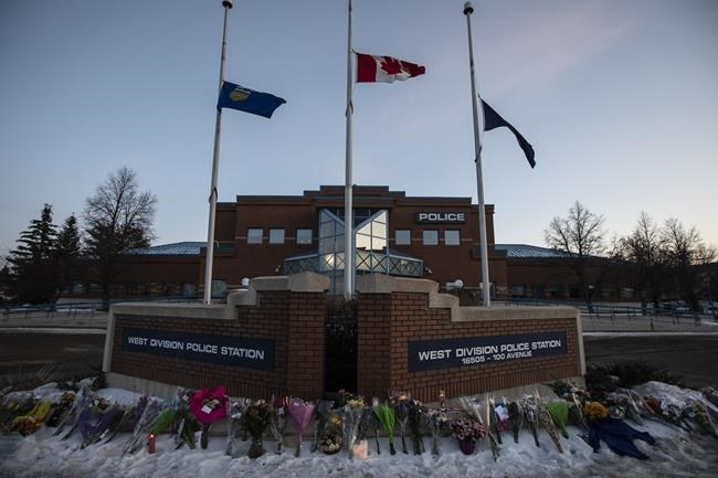 Slain officers' families will get $100,000 from Heroes' Fund, Alberta premier says | iNFOnews.ca CP307502123