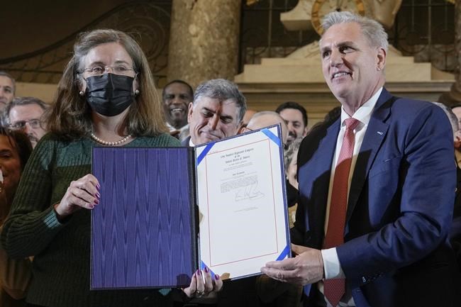 Biden signs measure nullifying DC criminal code revisions | iNFOnews.ca