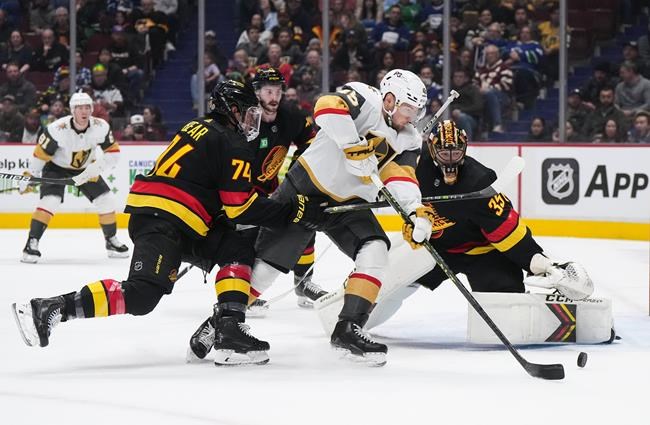 Golden Knights down Canucks 4-3, grab top spot in Western Conference | iNFOnews.ca