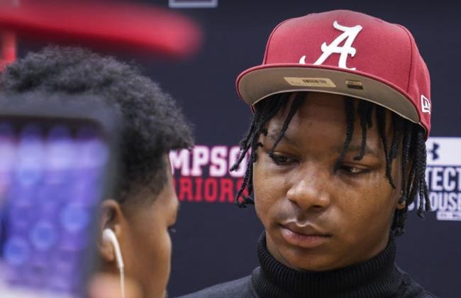 Deputies: Alabama player drove 141 mph to evade traffic stop | iNFOnews.ca