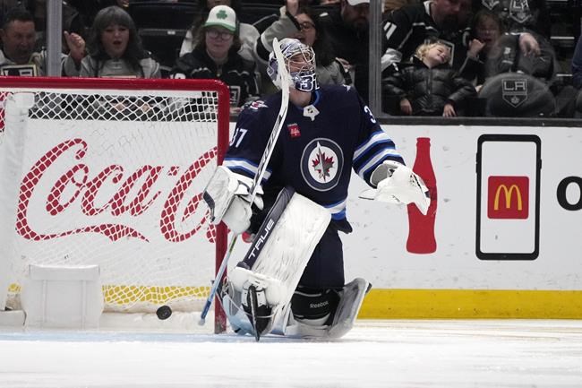 Kings dump Jets 4-1, tie franchise mark for points | iNFOnews.ca