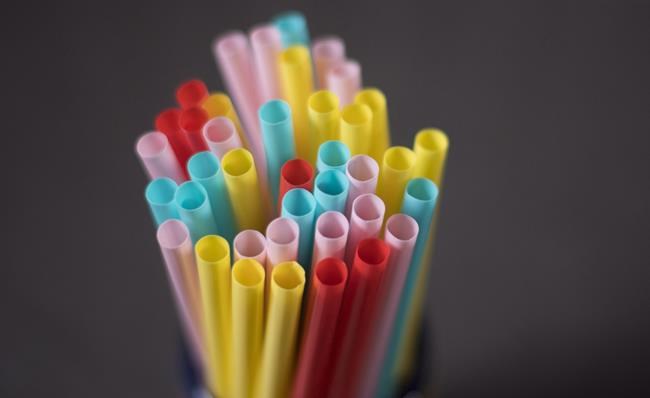 Montreal single-use plastics ban comes into effect, covering range of products | iNFOnews.ca