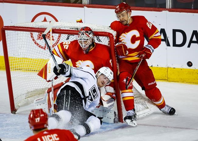 Markstrom reigns over Kings as Flames win 2-1 | iNFOnews.ca