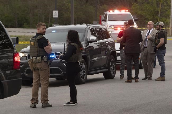 Death of former governor's aide brings FBI manhunt to end | iNFOnews.ca Death of former governor's aide brings FBI manhunt to end | iNFOnews.ca