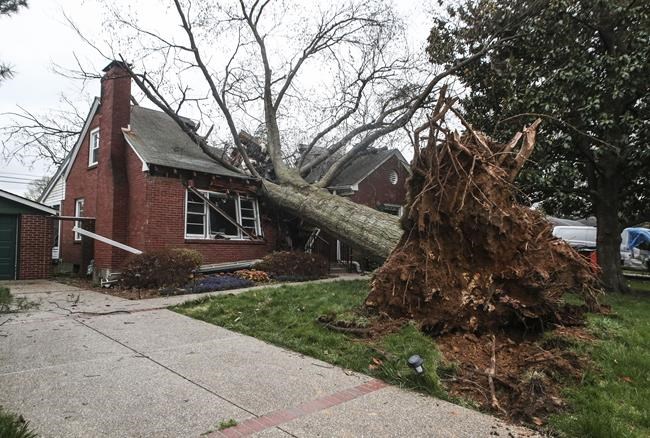 Teenagers in love among 5 lives lost in Missouri tornado | iNFOnews.ca Teenagers in love among 5 lives lost in Missouri tornado | iNFOnews.ca