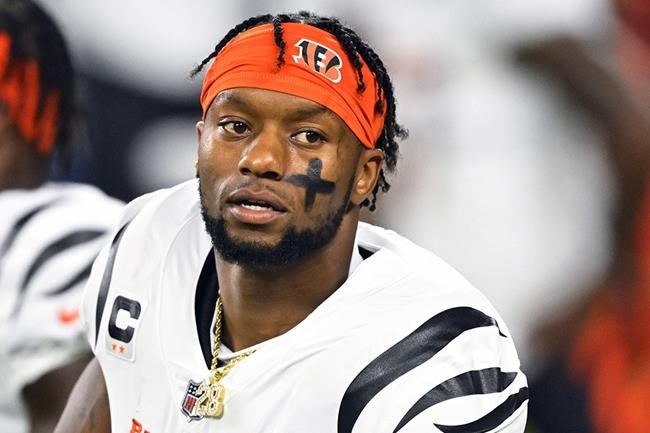 Bengals' Joe Mixon recharged with pointing gun at woman | iNFOnews.ca Bengals' Joe Mixon recharged with pointing gun at woman | iNFOnews.ca