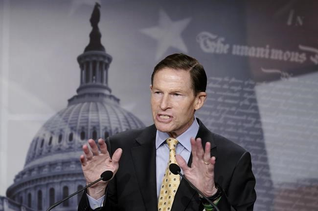 Blumenthal breaks leg at UConn parade, to undergo surgery | iNFOnews.ca Blumenthal breaks leg at UConn parade, to undergo surgery | iNFOnews.ca