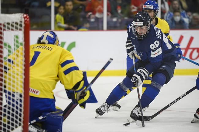 Finns beat Swedes 4-2, U.S. downs Czechs 6-2, Germany blanks France in world hockey | iNFOnews.ca