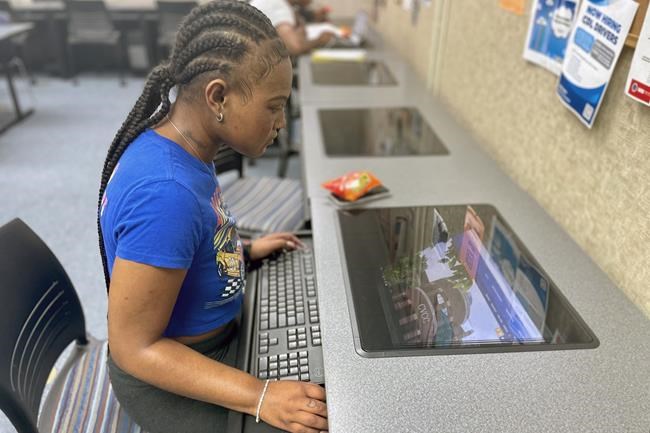 Academic coaches help students finish community college | iNFOnews.ca Academic coaches help students finish community college | iNFOnews.ca