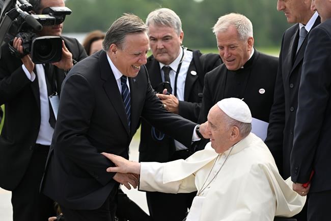 Quebec premier slammed for tweeting pro-Catholicism message on Easter Monday | iNFOnews.ca Quebec premier slammed for tweeting pro-Catholicism message on Easter Monday | iNFOnews.ca
