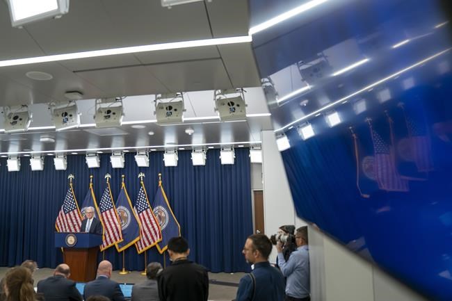 Bank turmoil led Fed officials to forecast fewer rate hikes | iNFOnews.ca