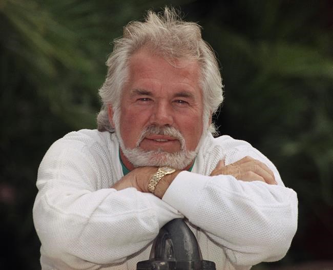 Posthumous Kenny Rogers album will feature unreleased songs | iNFOnews.ca