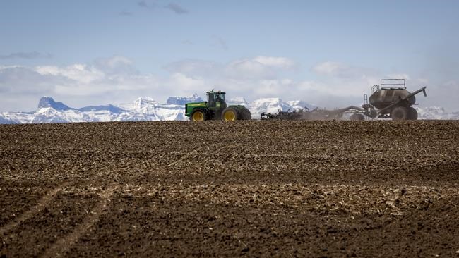 Prairie farmers hope for 'normal' season after volatile couple of years | iNFOnews.ca