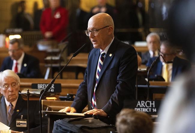 Nebraska trans care ban for minors advances -- with a twist | iNFOnews.ca