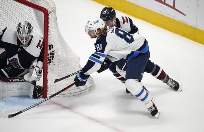 Avs beat Jets 4-2, remain in control of Central Division | iNFOnews.ca